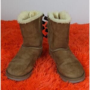 UGG Womens Bailey Bow Authentic Chestnut Brown Sheepskin Suede Casual Boot US 8
